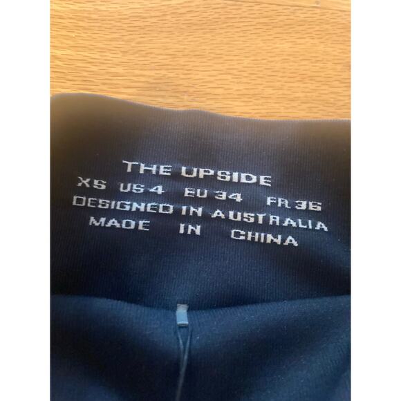 The Upside Black Leggings - Picture 7 of 7